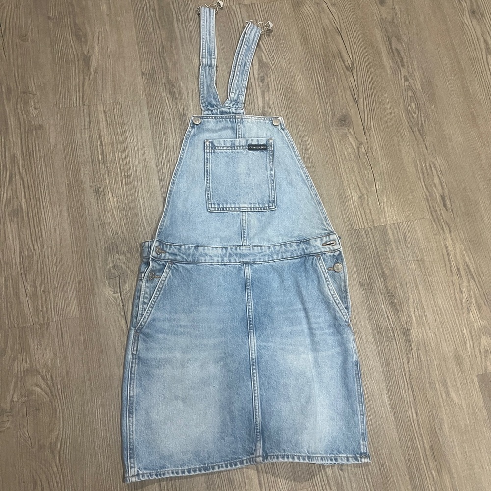 Calvin Klein girls jumper size 16